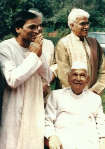 Kavi Narayan Agrawal with Dr. Shankar Dayal Sharma and Pt. Rajan Mishra