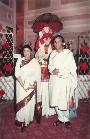 Kavi Narayan Agrawal with Bharat Ratna Lata Mangeshkar