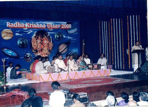 Radha Krishna Utsav 2000, ISKCON Juhu: on stage, with the announcer at the lectern