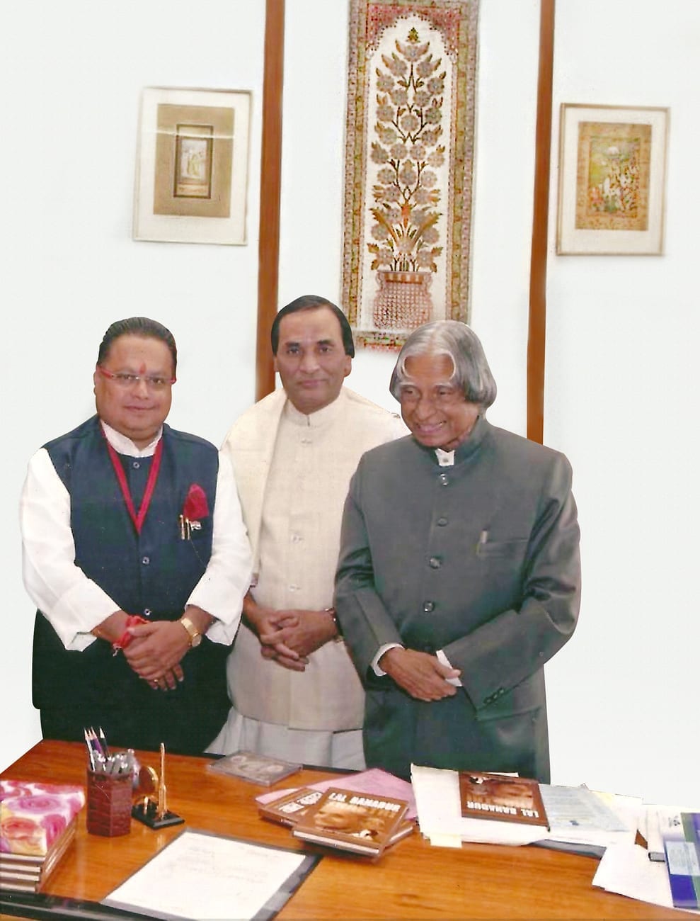 Former President Dr. A.P.J. Abdul Kalam with Dr. Vijay Darda and Kavi Narayan Agrawal